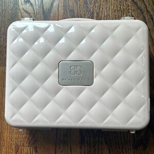 Brand new Beautifect makeup Box